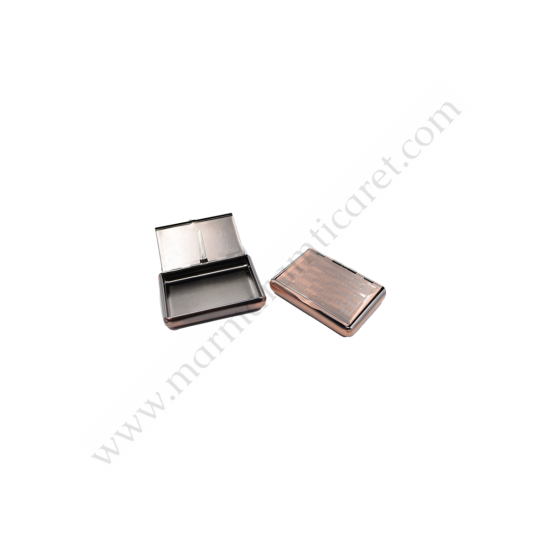 Tırnaklı Tütün Tabakası